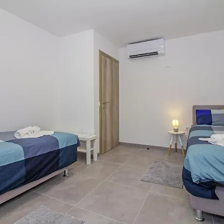 Natascha In Pamici - Haus Fuer 6 Personen Villa Zminj