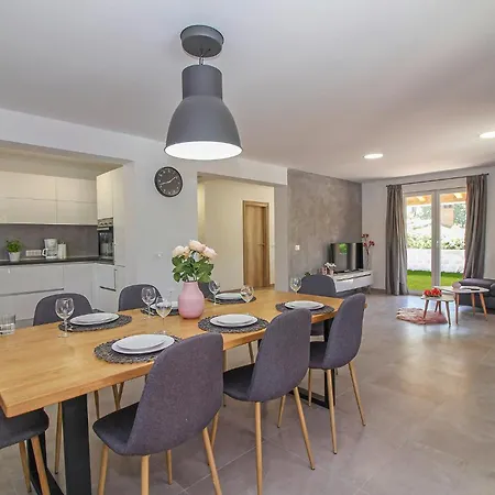 Natascha In Pamici - Haus Fuer 6 Personen Villa Žminj